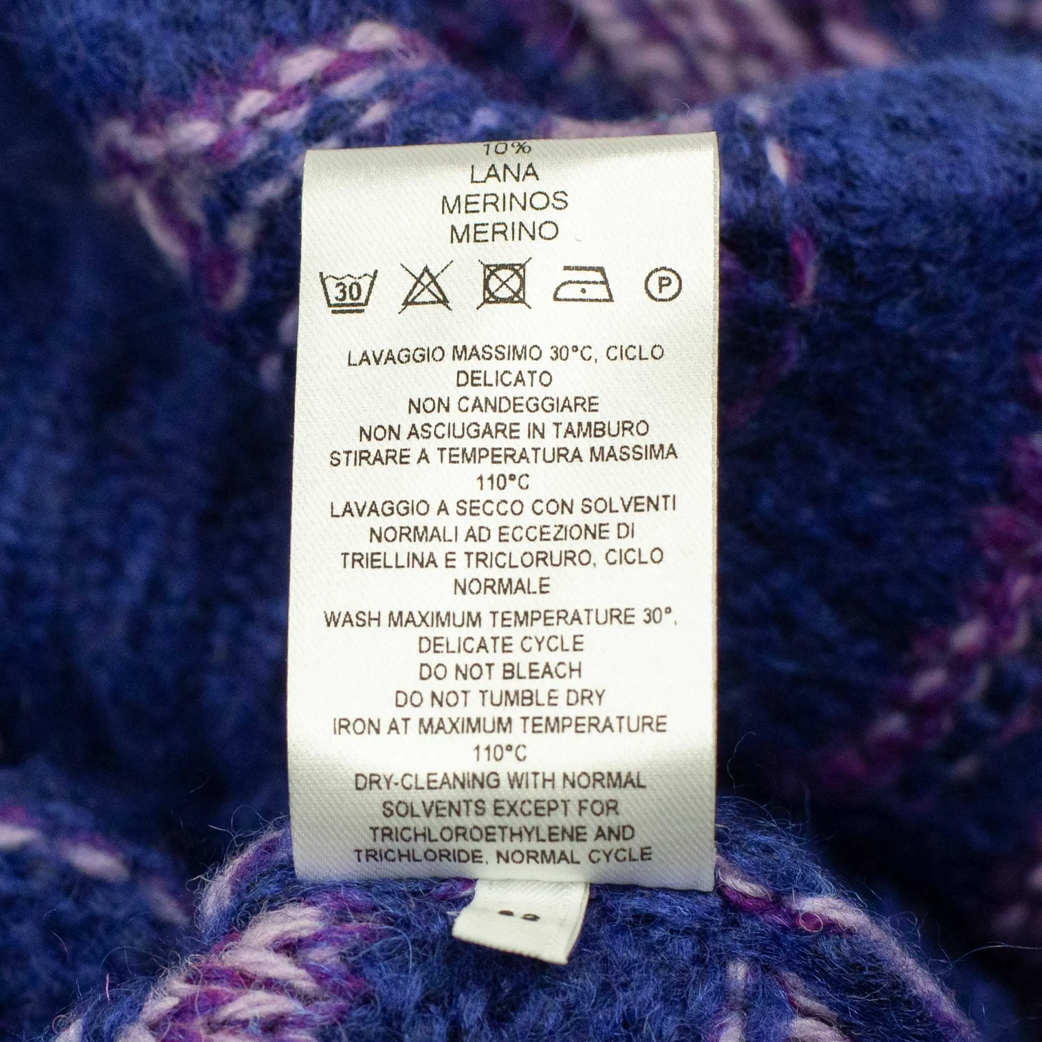 Aabuk Alpaca wool mix crewneck sweater with squiggly lines