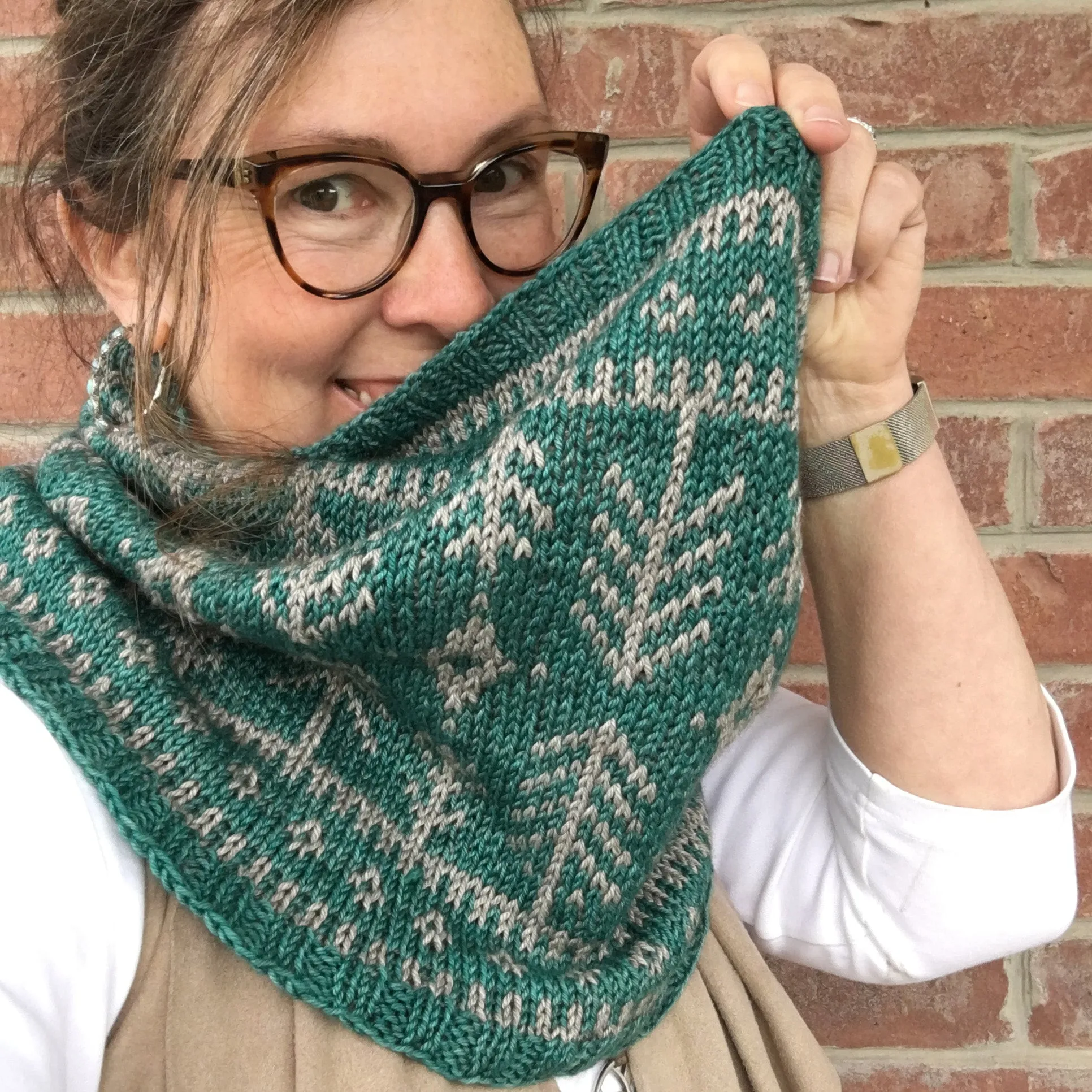 Sacred Peaks Cowl Kit in DK Yakity Yak