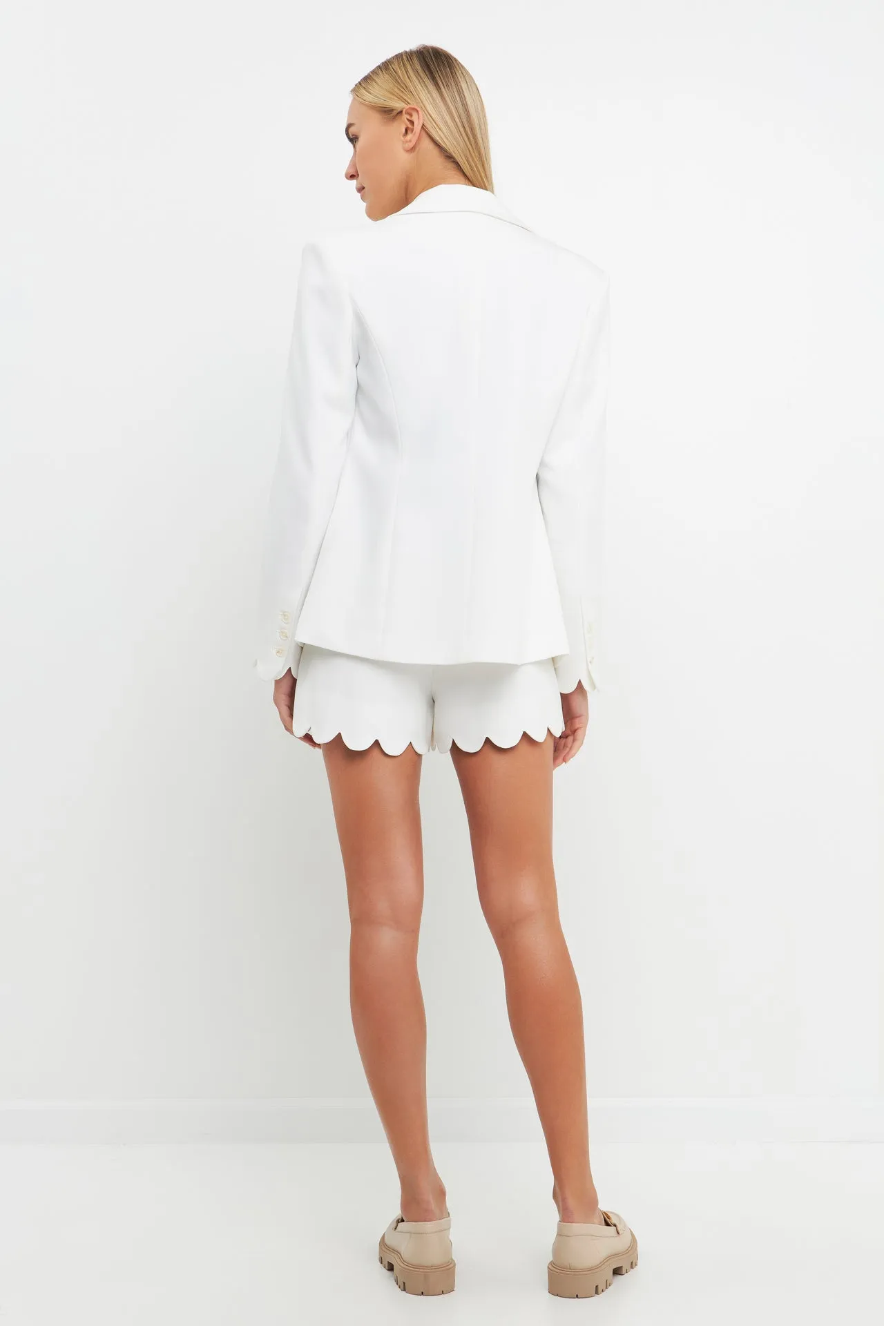 Scallop Detailed Single Button Jacket